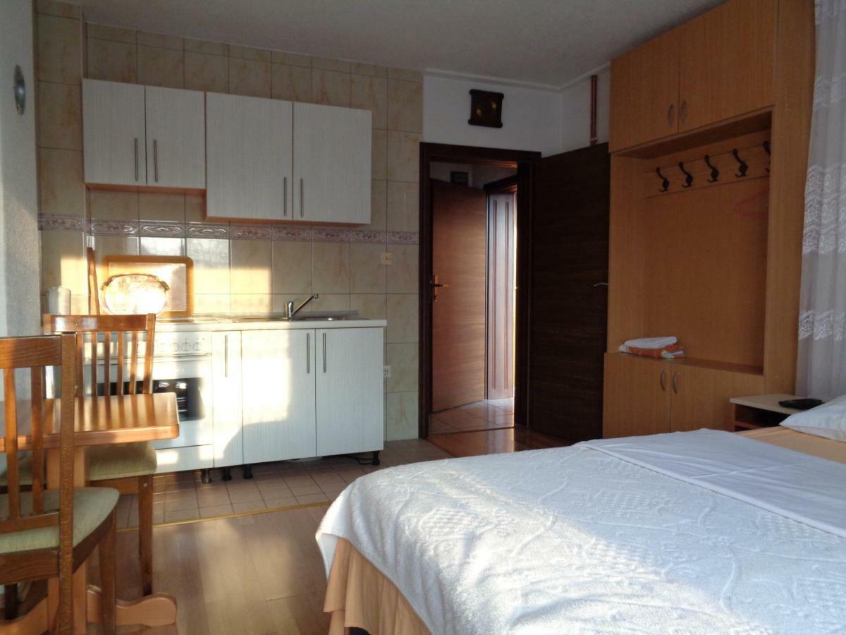 Sobe Rooms Amira Dubrave Gornje Camera foto